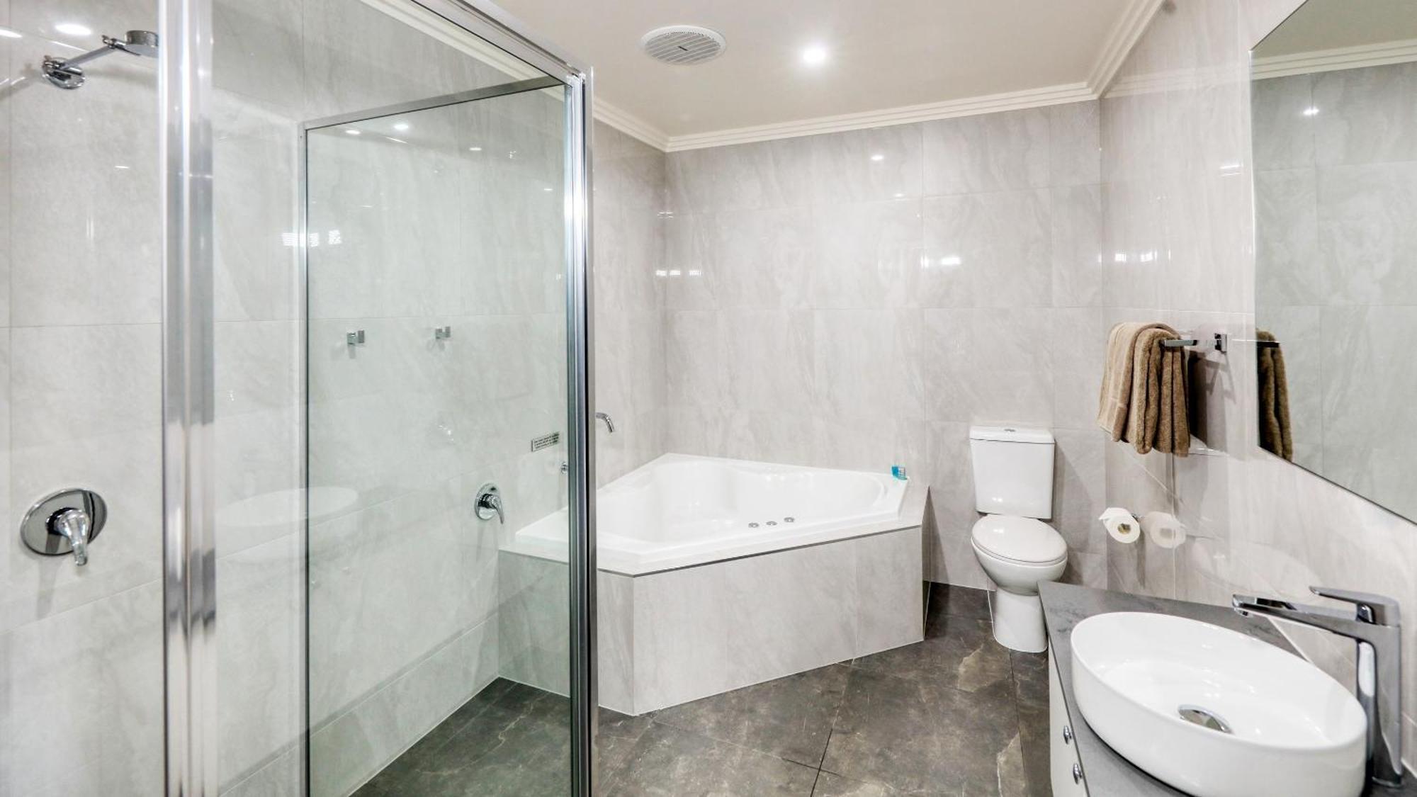 The Saltbush Motor Inn Гей Екстер'єр фото